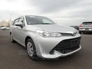 Toyota Corolla Fielder 2016 Silver