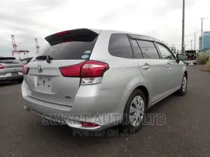 Toyota Corolla Fielder 2016 Silver