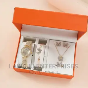Wrist Watch With Bracelet Gift