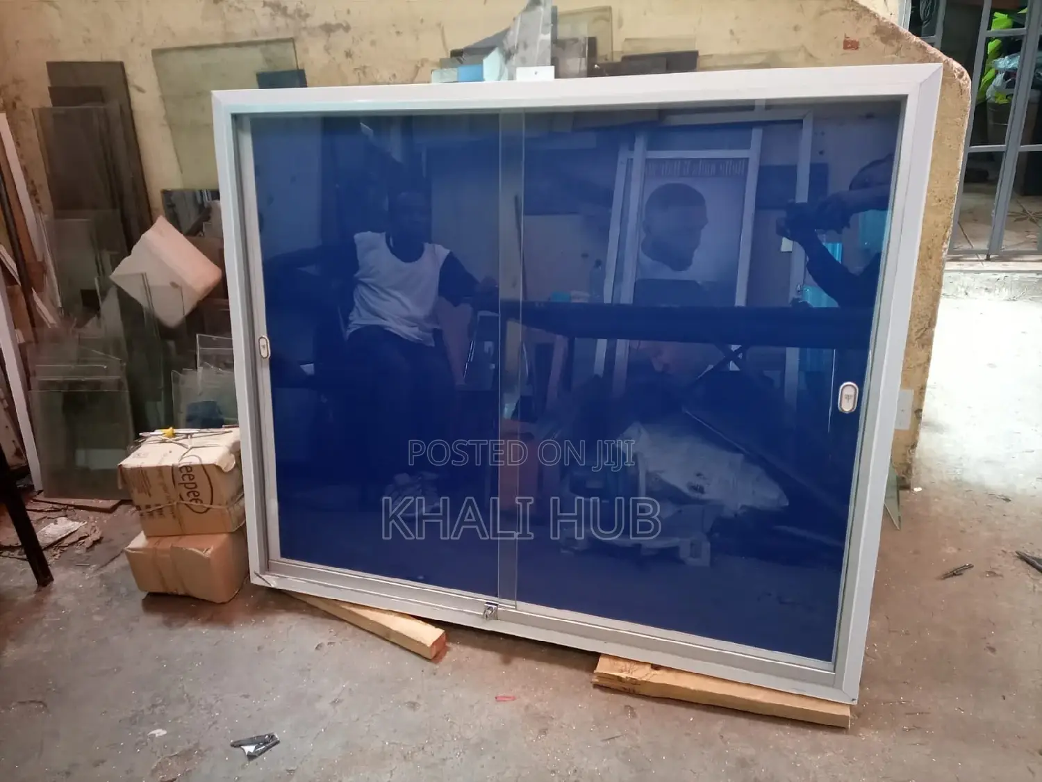 Glass Sliding Pin Noticeboard 4ftx3ft