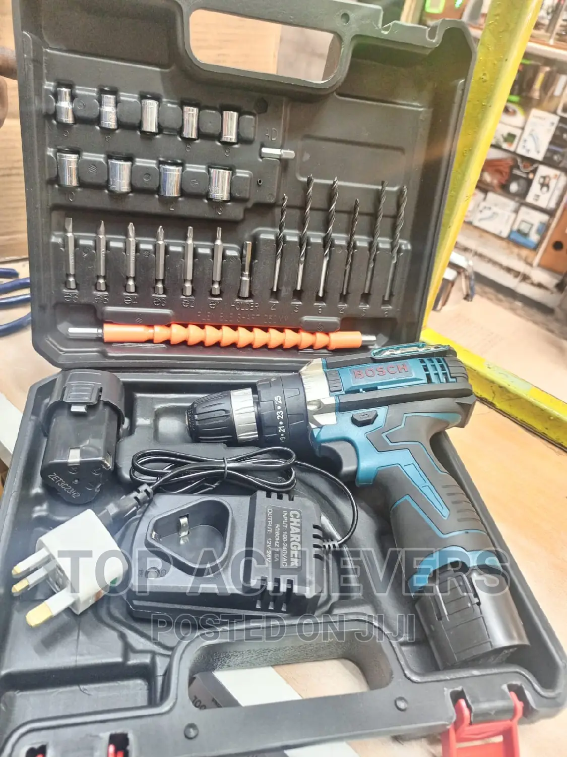 Rechargable Bosch Drill 12v