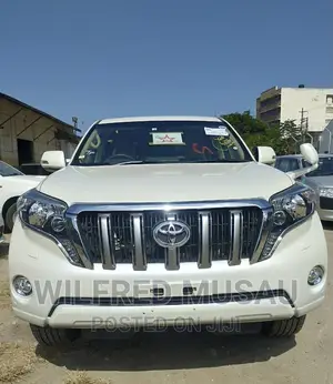 Toyota Land Cruiser Prado 2017 White