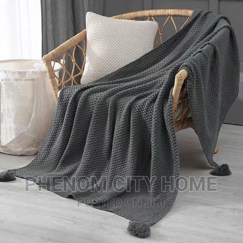 Throwblankets Available