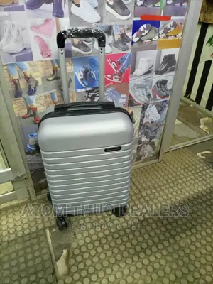 *3 in 1 Luxurious Fibre Suitcase* Zipper Closure Frame.