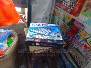 5 in 1 Chess and Draughts Set of Games.