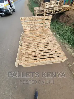 Pallet Bed- 5*6 Detachable With Drawers (Wgnw)