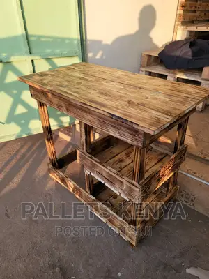 Kitchen Table- (¥89)