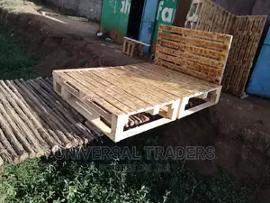 Splittable Pallet Bed - Pallets Bed 5 by 6