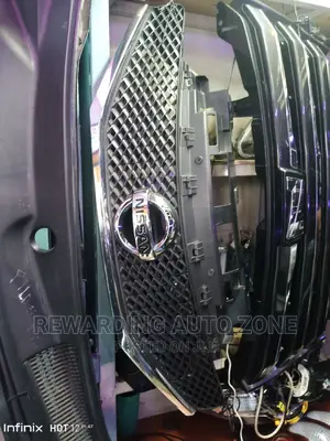 Nissan Note 2013 Center Grille.