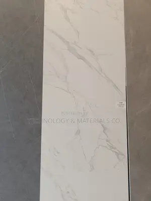 Calacatta Sintered Stone {White}-{2.6m X 0.8M}