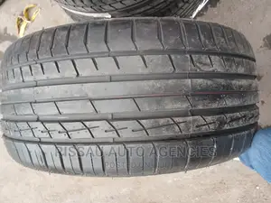 295/35 ZR 21 Accelera Low Profile Tyres Made in Indonesia.