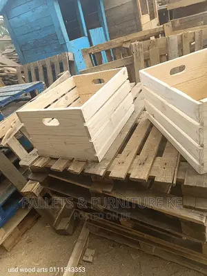Wooden Crates 04