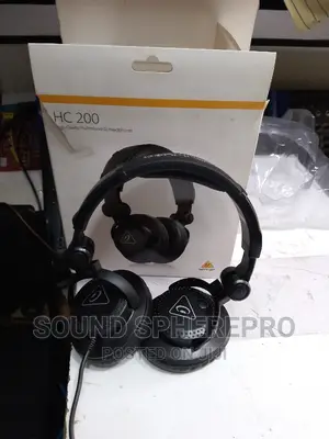 Behringer HC 200 Headphones