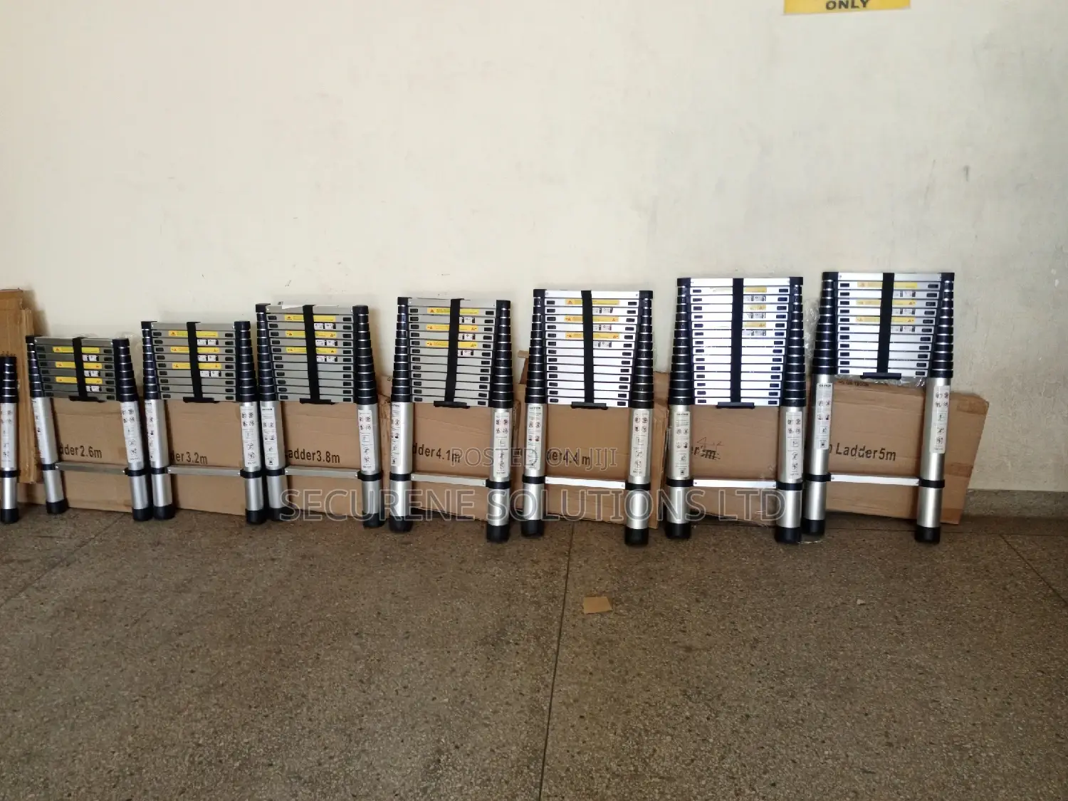 Aluminum Single Telescopic Ladder Diff Sizes On Offer