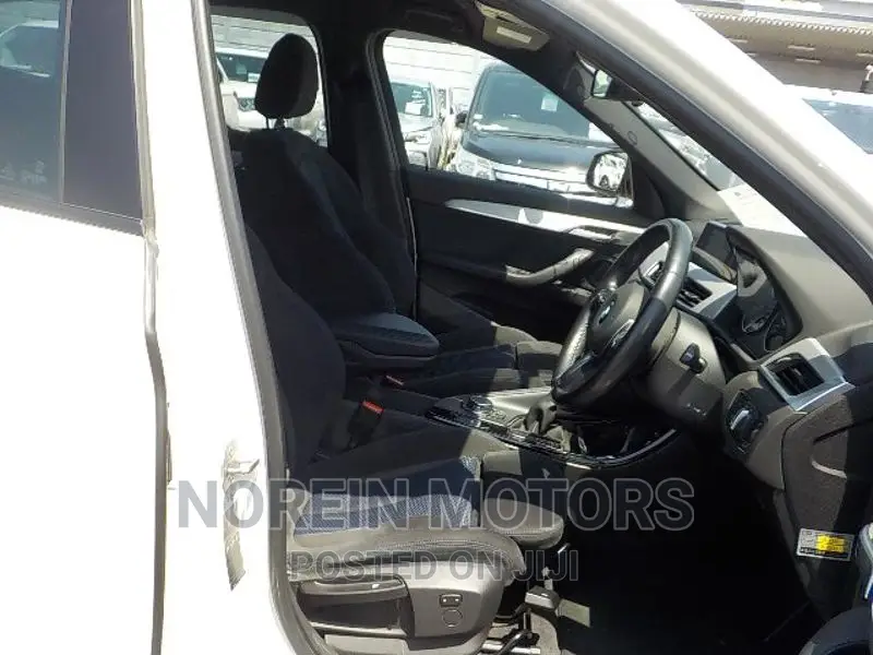 BMW X1 2017 Off white