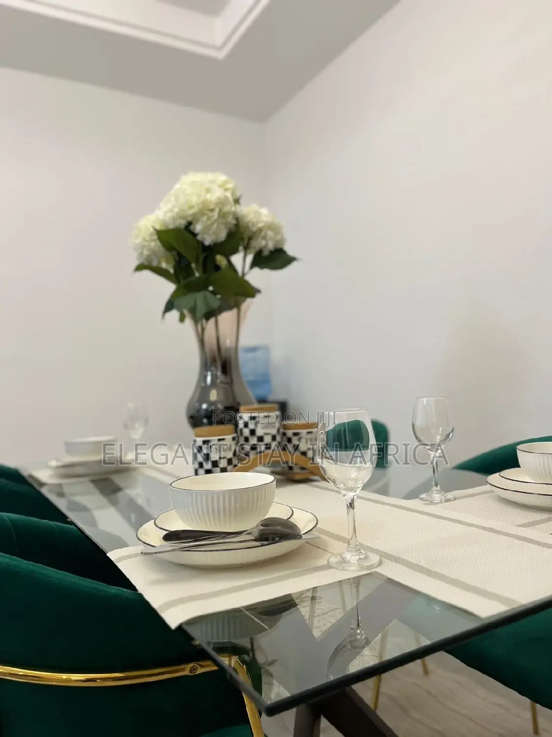 Luxurious 1bdrm Available in Riverside at Per Day