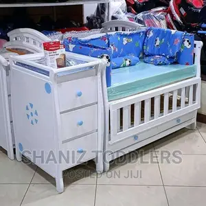 Baby Cot * Baby Cot