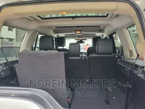 Land Rover Discovery 2016 Off white