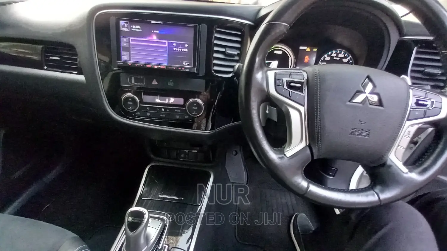 Mitsubishi Outlander 2016 White