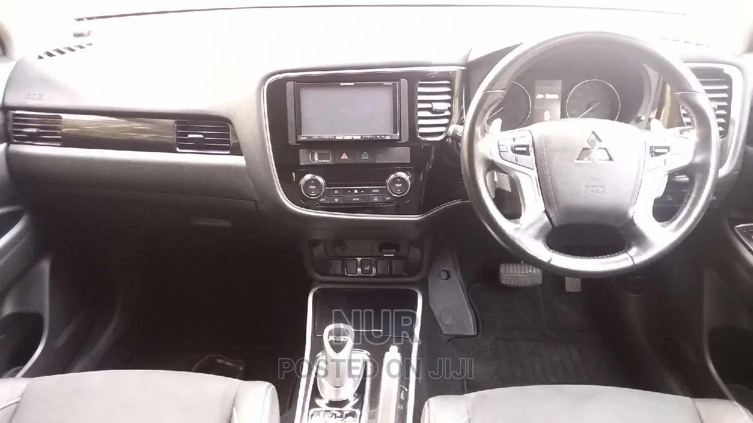 Mitsubishi Outlander 2016 White