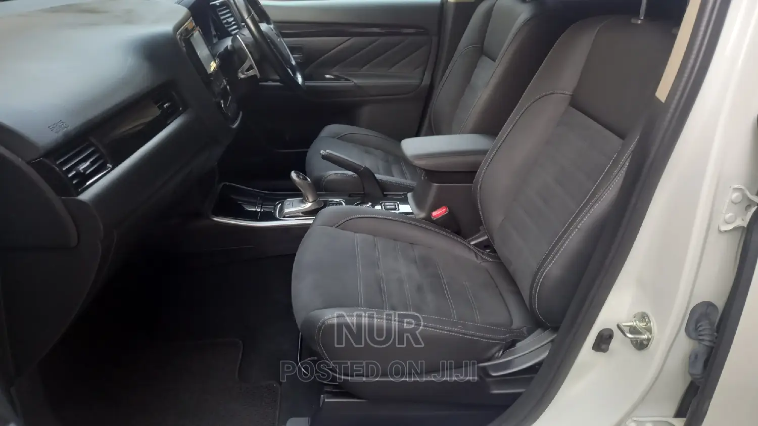 Mitsubishi Outlander 2016 White
