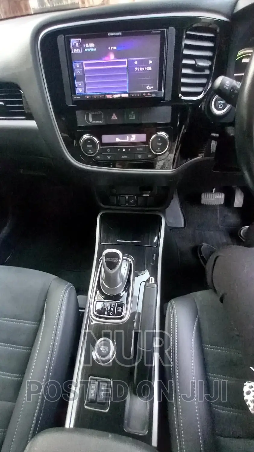 Mitsubishi Outlander 2016 White