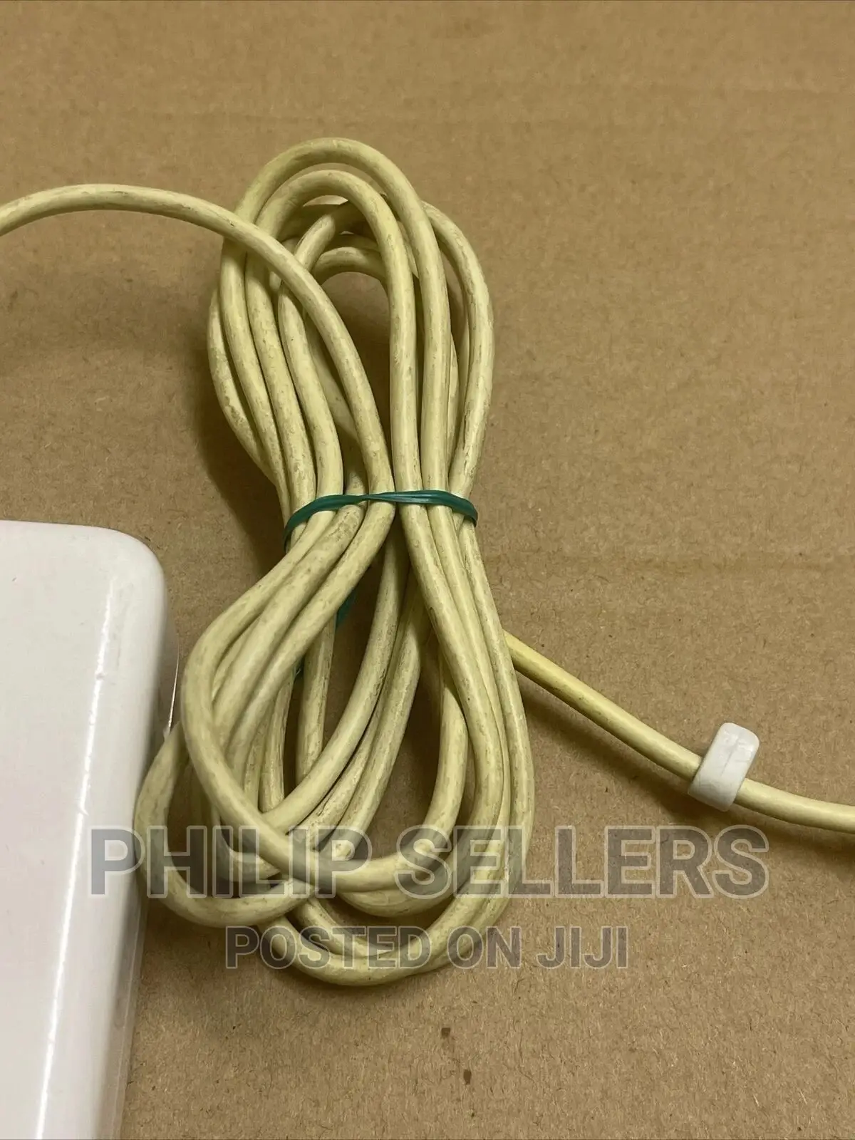 Apple 85W Magsafe 2 Charger A1424 Macbook Pro Retina