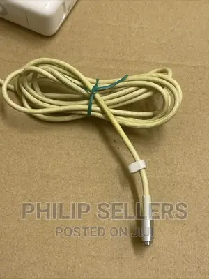 Apple Magsafe 2 Power Adapter (UK) 85W