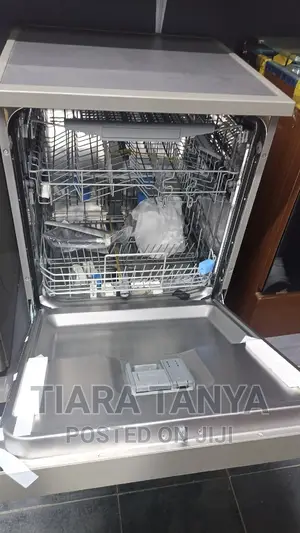 Hisense Dishwasher 15 Plates HS623E90X