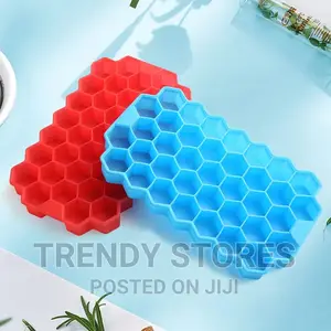 Reusable Honeycomb Silicone Icecube Mould*