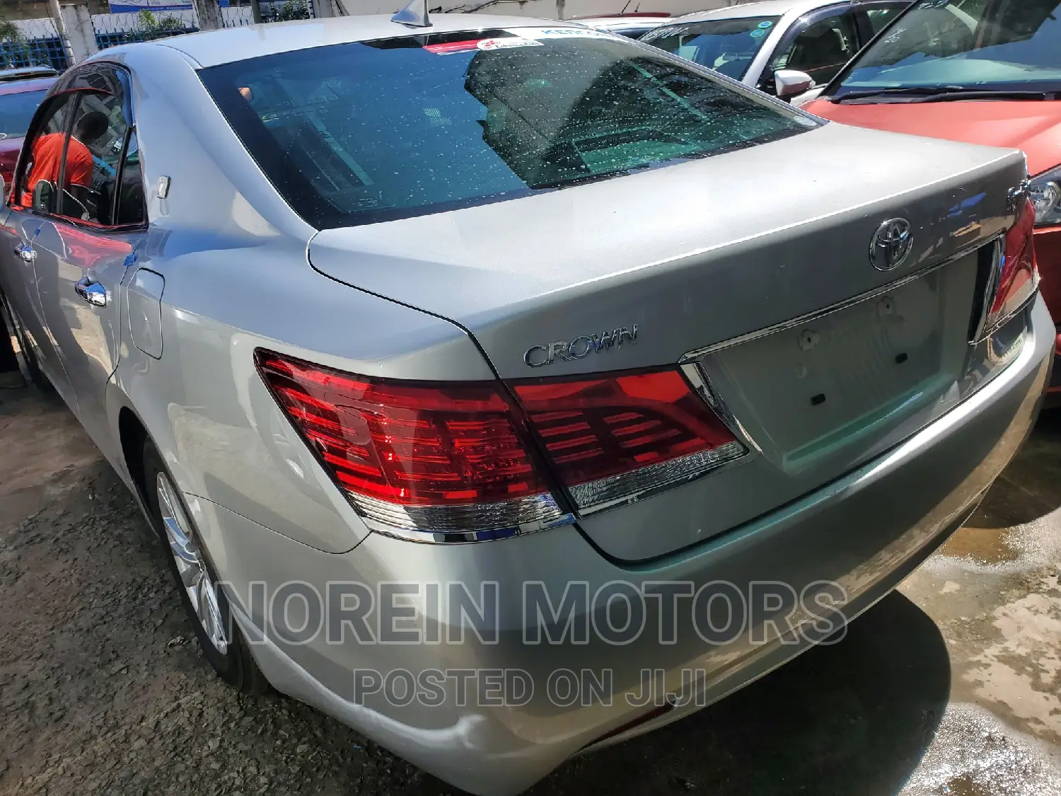 Toyota Crown 2016 Silver