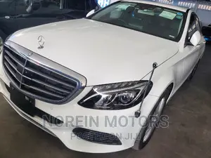 Mercedes-Benz C200 2016 Off white