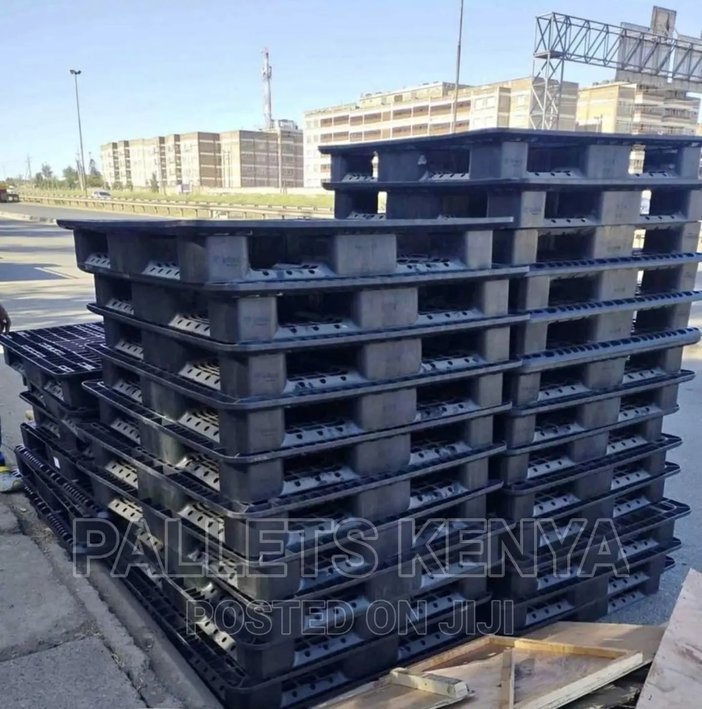 Plastic Pallets - Heavy Duty Premium Plastic Pallets