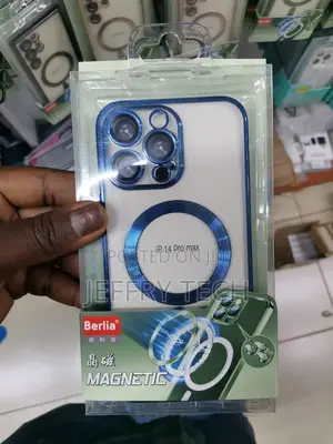 iPhone 14 Pro Max Magsafe Case With Camera Lens Protector Bl