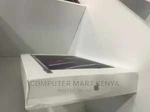 New Laptop Apple MacBook Pro 2023 M2 64GB Apple M2 Ultra SSD 4T