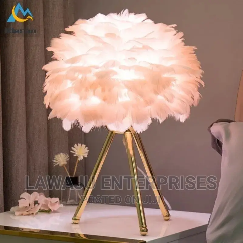 Simple Feather LED Table Lamp