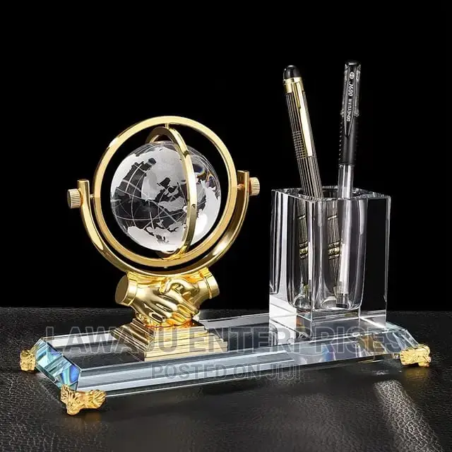 Crystal Handshake Office Pen Organizer