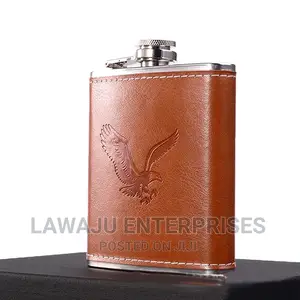 Hip Whisky Bottle + 2 Tot Bottles