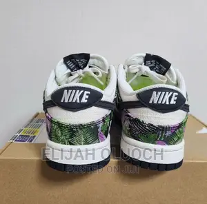 Nike SB Dunk Low "Floral Tapestry