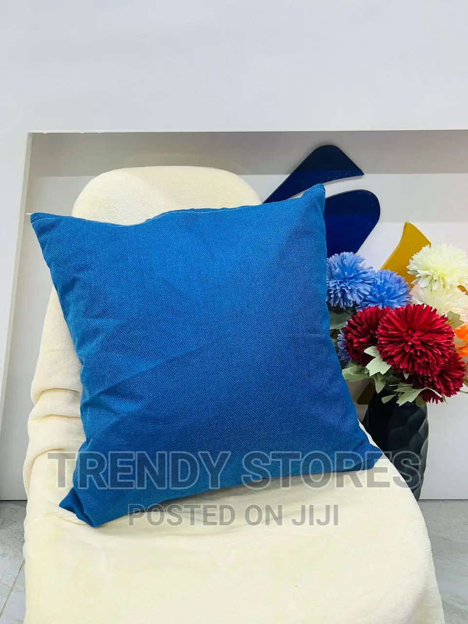 Retro Fashion Throw Pillow Covers