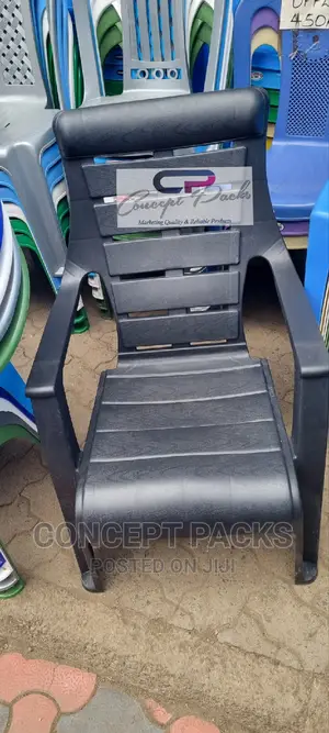 Styleseat Premium Plastic Chair