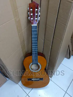 Classical Guitar Size 34
