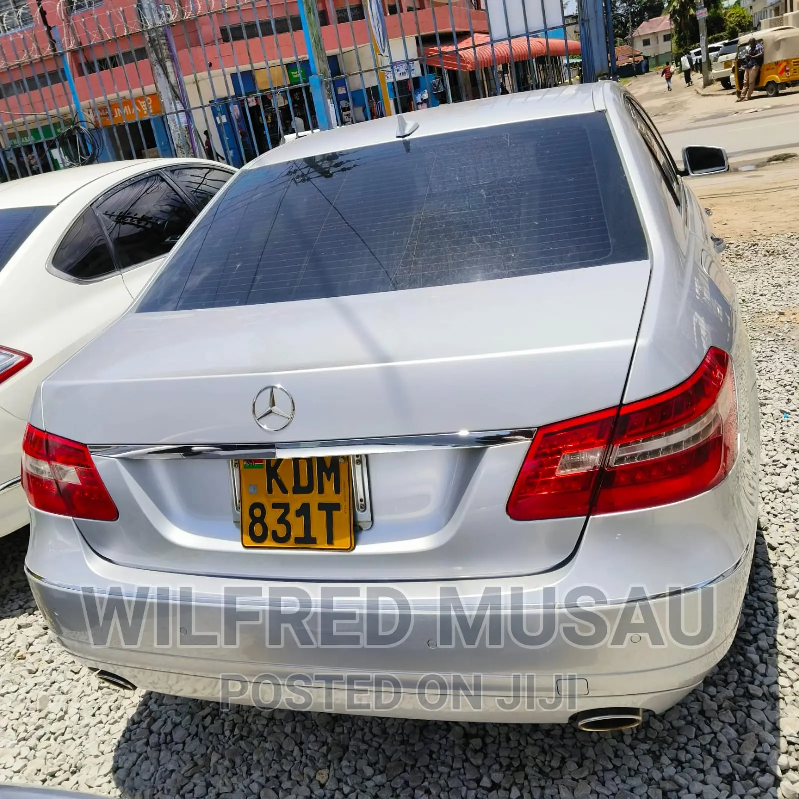 Mercedes-Benz E300 2010 Silver