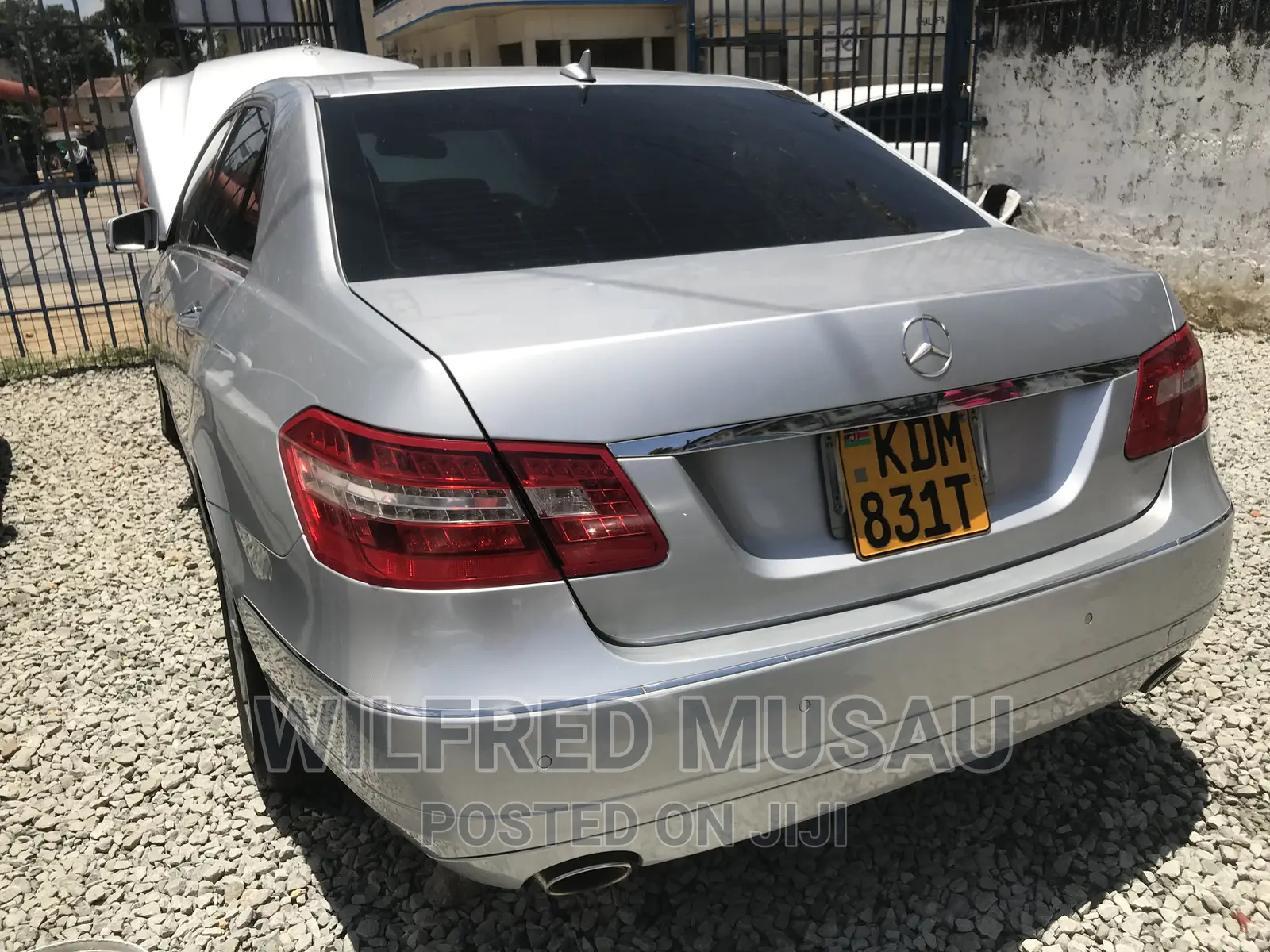 Mercedes-Benz E300 2010 Silver