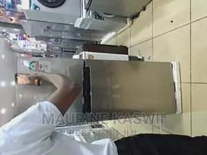Samsung 235ltrs Fridge -RT28K3032S8-