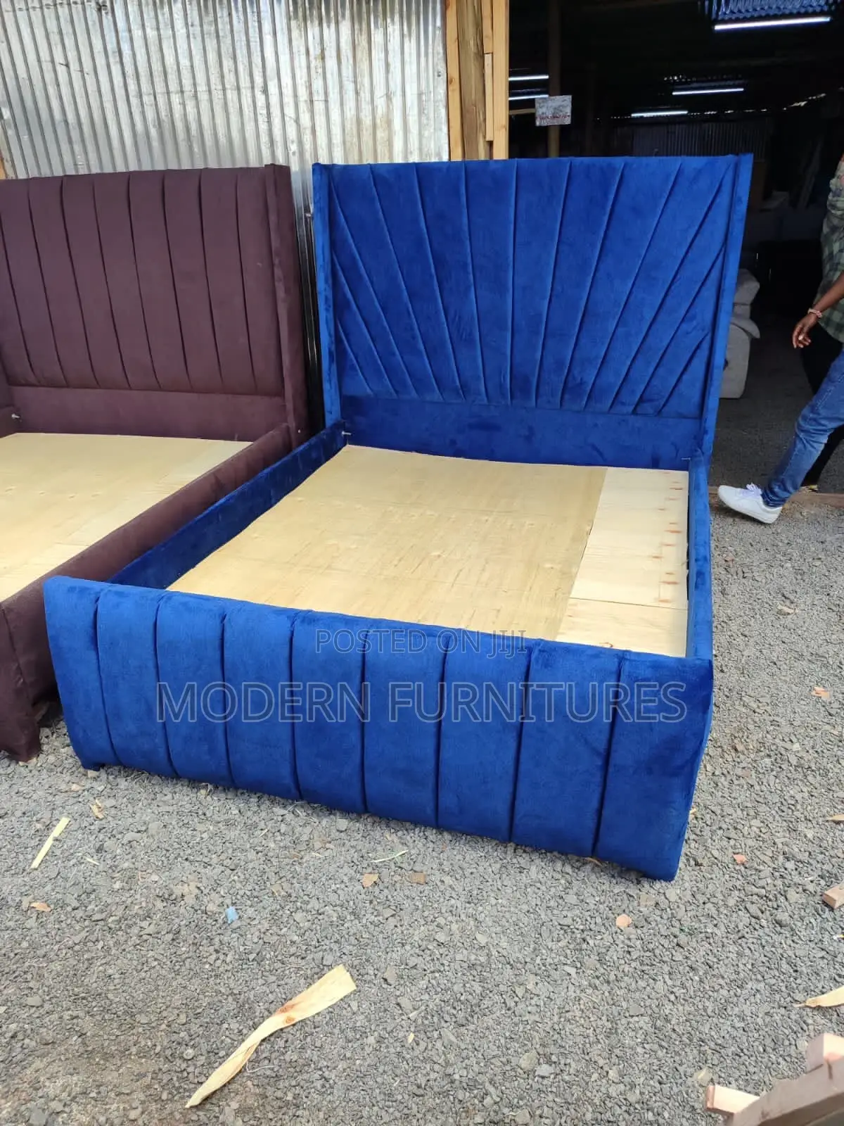 Blue 5/6 Bed