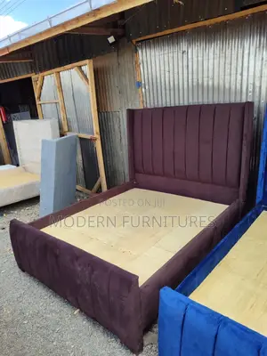 Brown 5/6 Bed