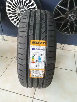 215/50r17 Boto Tyre