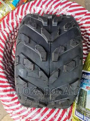 16x8-7 St Tyre (Nylon