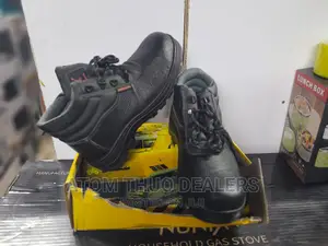 Safety Boot Size 38-40.